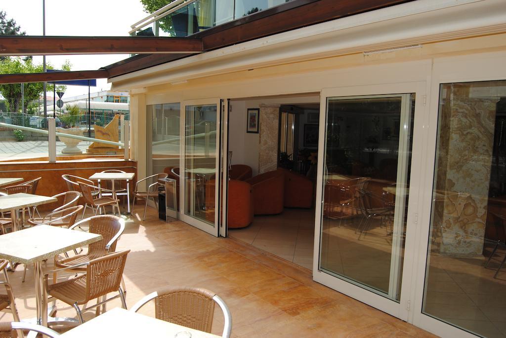 Hotel Bamar Pinarella Exterior photo
